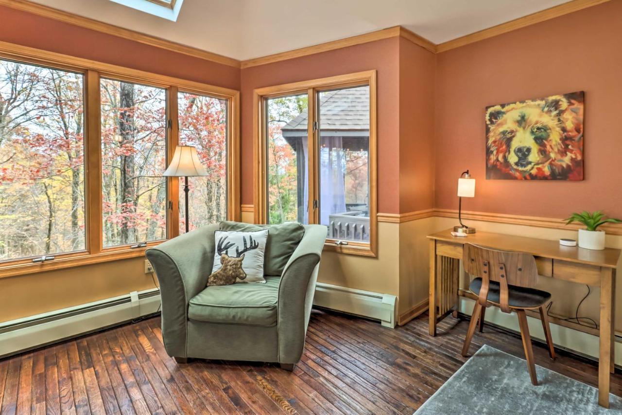 Pet-friendly Poconos Retreat With Outdoor Theater! Casa de férias *