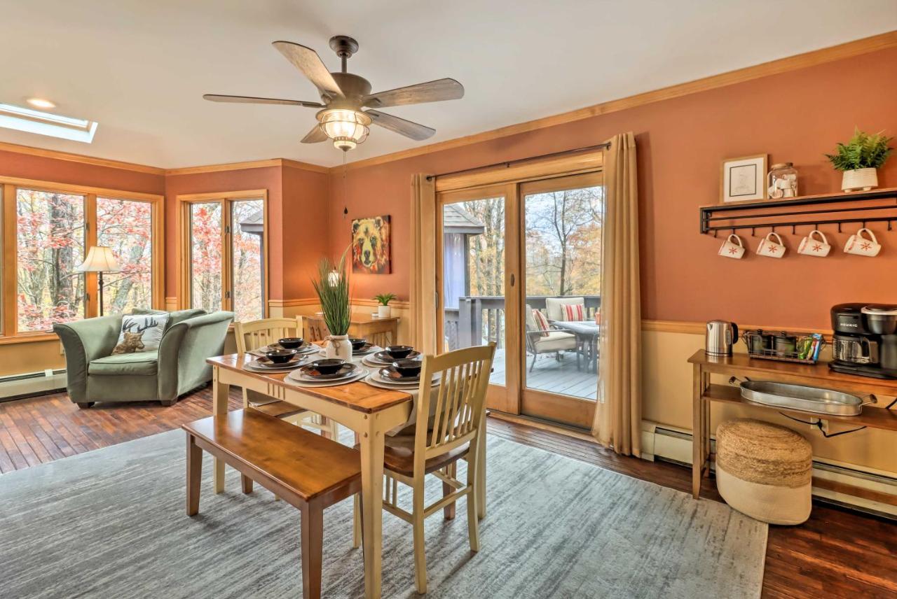 Pet-friendly Poconos Retreat With Outdoor Theater! Casa de férias