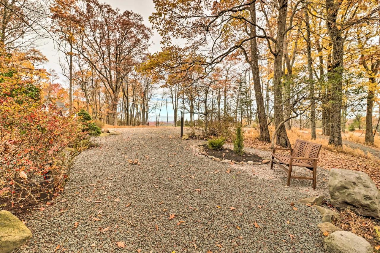 Casa de férias Pet-friendly Poconos Retreat With Outdoor Theater! *
